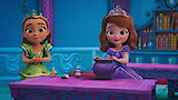 Make a Rainbow Potion with Sofia and Camila