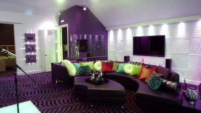 Donna Decorates Dallas Season 2 Episode 6