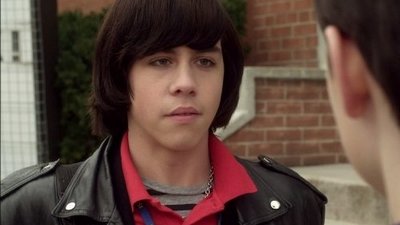 Watch Degrassi: The Next Generation Season 11 Episode 7 - Dirt Off Your ...