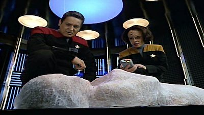 Star Trek: Voyager Season 1 Episode 8
