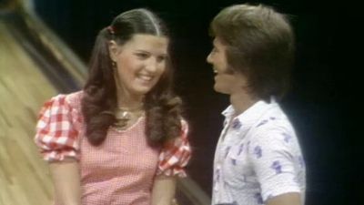 Celebrity Bowling Season 1 Episode 36