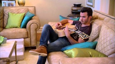 Married to Jonas Season 1 Episode 6