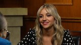 Abby Elliott Talks 'Indebted', 'SNL', & Family Legacy