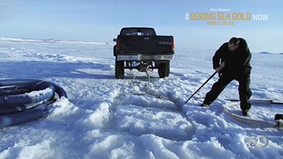 Bering Sea Gold: Under the Ice Season 3 Episode 1