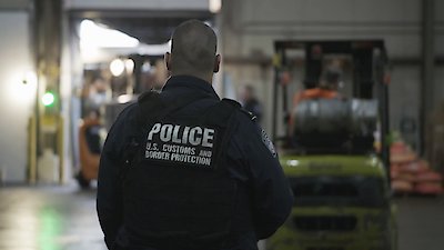 To Catch a Smuggler Season 3 Episode 1