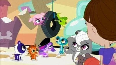 Watch Littlest Pet Shop Season 100 Episode 1 - Blythe's Big Adventure ...