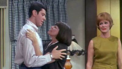 The Mothers-In-Law Season 1 Episode 9