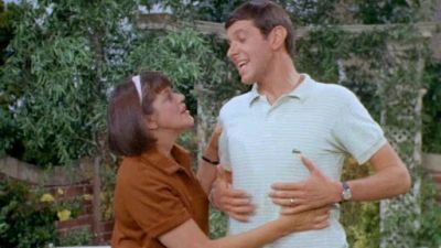 The Mothers-In-Law Season 1 Episode 15