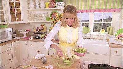 Semi-Homemade Cooking with Sandra Lee Season 12 Episode 6