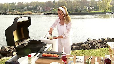 Semi-Homemade Cooking with Sandra Lee Season 8 Episode 15