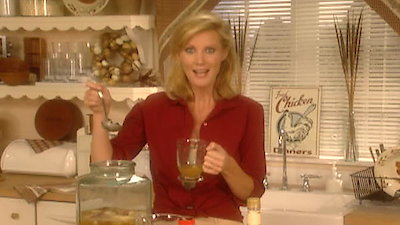 Semi-Homemade Cooking with Sandra Lee Season 3 Episode 1