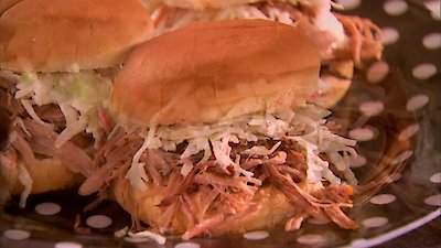 Semi-Homemade Cooking with Sandra Lee Season 2 Episode 11