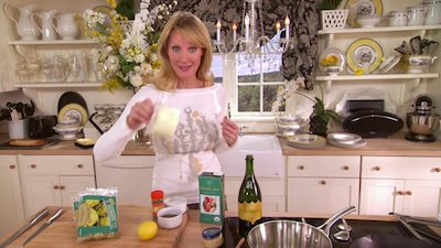 Semi-Homemade Cooking with Sandra Lee Season 13 Episode 11