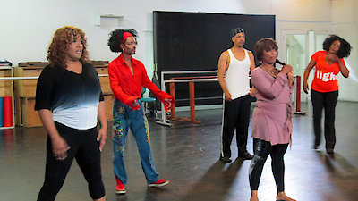 Raising Whitley Season 1 Episode 10