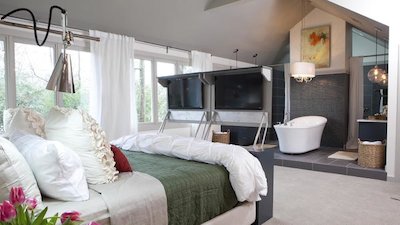 Elbow Room Season 2 Episode 4