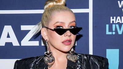 Watch E! News Season 19 Episode 22 - Fri, Feb 1, 2019 Online Now