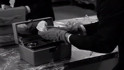 Decoy Season 1 Episode 31