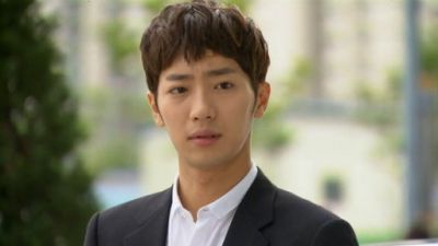 A Little Love Never Hurts Season 1 Episode 3