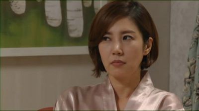 A Little Love Never Hurts Season 1 Episode 9