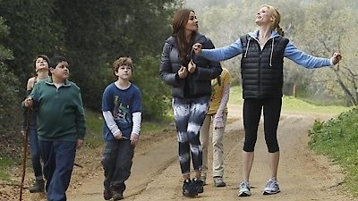 Watch Modern Family Season 2 Episode 21 Mother s Day Online Now