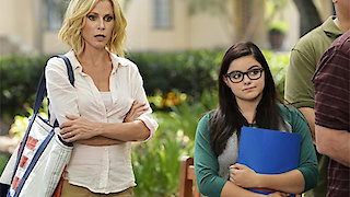 Watch Modern Family Season 6 Episode 2 - Do Not Push Online Now