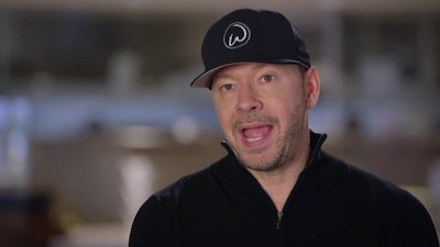 Wahlburgers Season 10 Episode 3