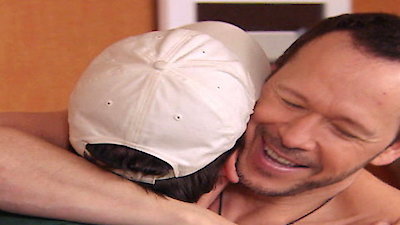 Wahlburgers Season 2 Episode 4