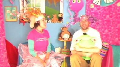 Gorgeous Tiny Chicken Machine Show Season 1 Episode 1