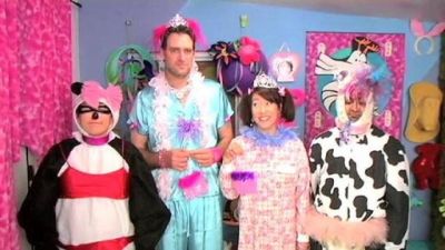 Gorgeous Tiny Chicken Machine Show Season 1 Episode 3