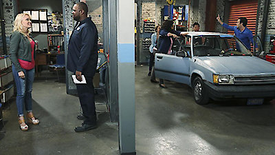 Young & Hungry Season 1 Episode 8