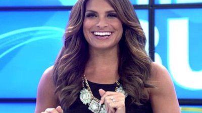 Watch The Daily Buzz Season 13 Episode 328 - Fri, Jan 9, 2015 Online Now
