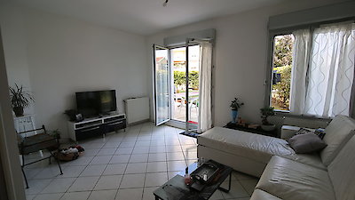 House Hunters International Season 88 Episode 1