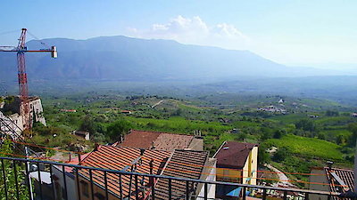 House Hunters International Season 90 Episode 3