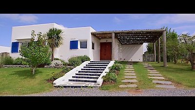 House Hunters International Season 96 Episode 1