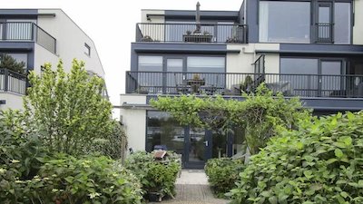 House Hunters International Season 148 Episode 4