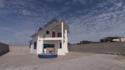 House Hunters International Season 24 Episode 2