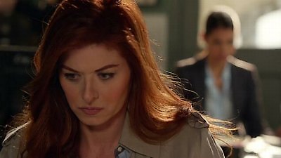 The Mysteries of Laura Season 1 Episode 1