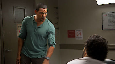 The Mysteries of Laura Season 1 Episode 9