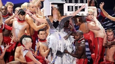 MTV Video Music Awards Season 27 Episode 1