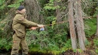 Alone in the Wild Season 1 Episode 3