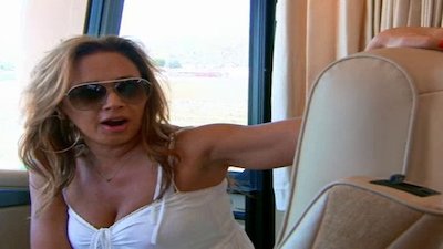 Leah Remini It's All Relative Season 1 Episode 12
