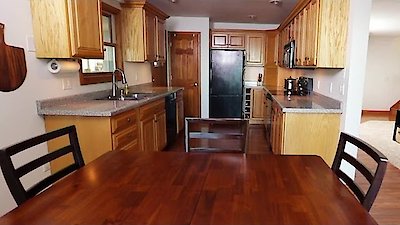 Lakefront Bargain Hunt Season 2 Episode 1