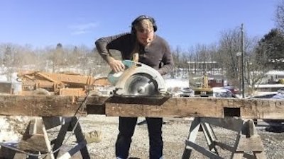 Barnwood Builders Season 2 Episode 1