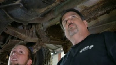 Misfit Garage Season 4 Episode 3