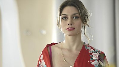 El Negocio Season 1 Episode 9