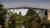 How Iron and Science Transformed Arch Bridges