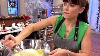 Holiday Baking Championship Season 1 Episode 4