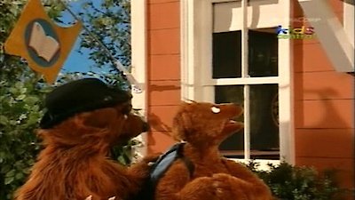 Watch Sesame Street Season 36 Episode 4 - Baby Bear's First Day of School  Online Now