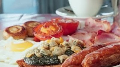 Bizarre Foods: Delicious Destinations Season 6 Episode 7