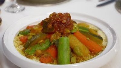 Bizarre Foods: Delicious Destinations Season 6 Episode 10